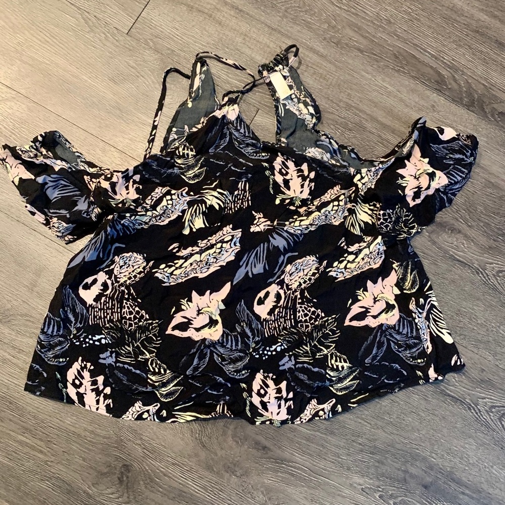 Floral blouse with cold shoulder detail
